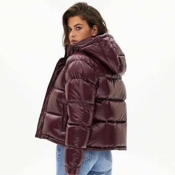 SUPERPUFF - Picture 1 of 3